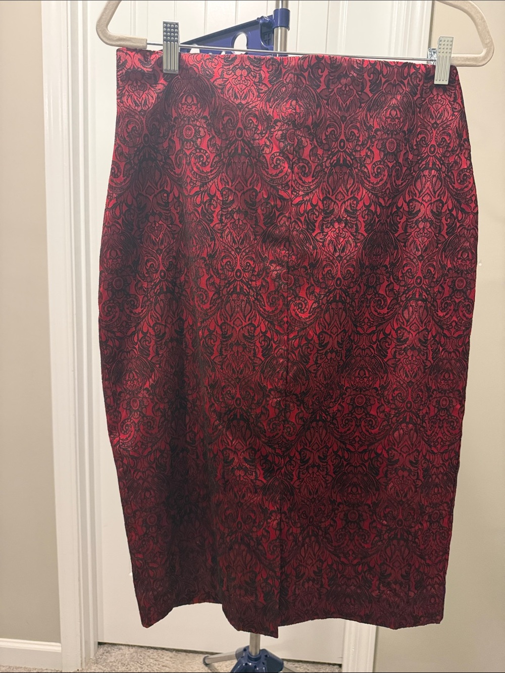 Worthington Red and Black Brocade Pencil Skirt